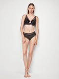 Soutien-gorge avec armatures et culotte