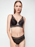 Soutien-gorge avec armatures et culotte