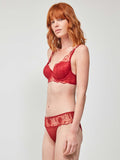 Soutien-gorge avec armatures dentelle rouge avec sa culotte en dentelle