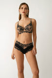Soutien-gorge de maintien et culotte assortie